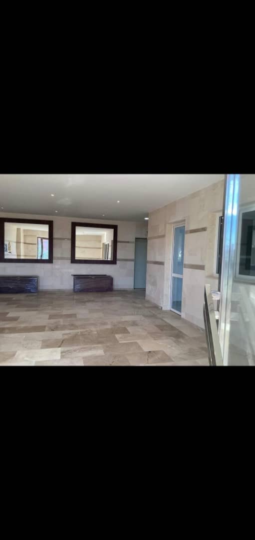 Appartement T3 à vendre à Belgaid, Oran avec vue panoramique