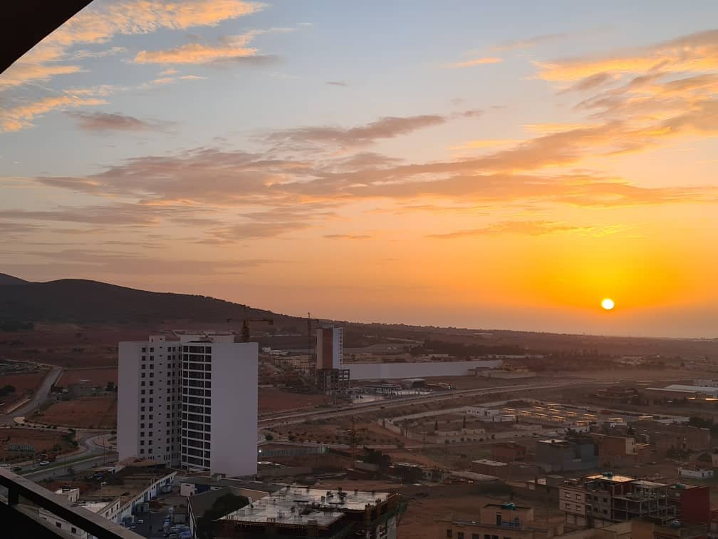Appartement T3 à vendre à Belgaid, Oran avec vue panoramique