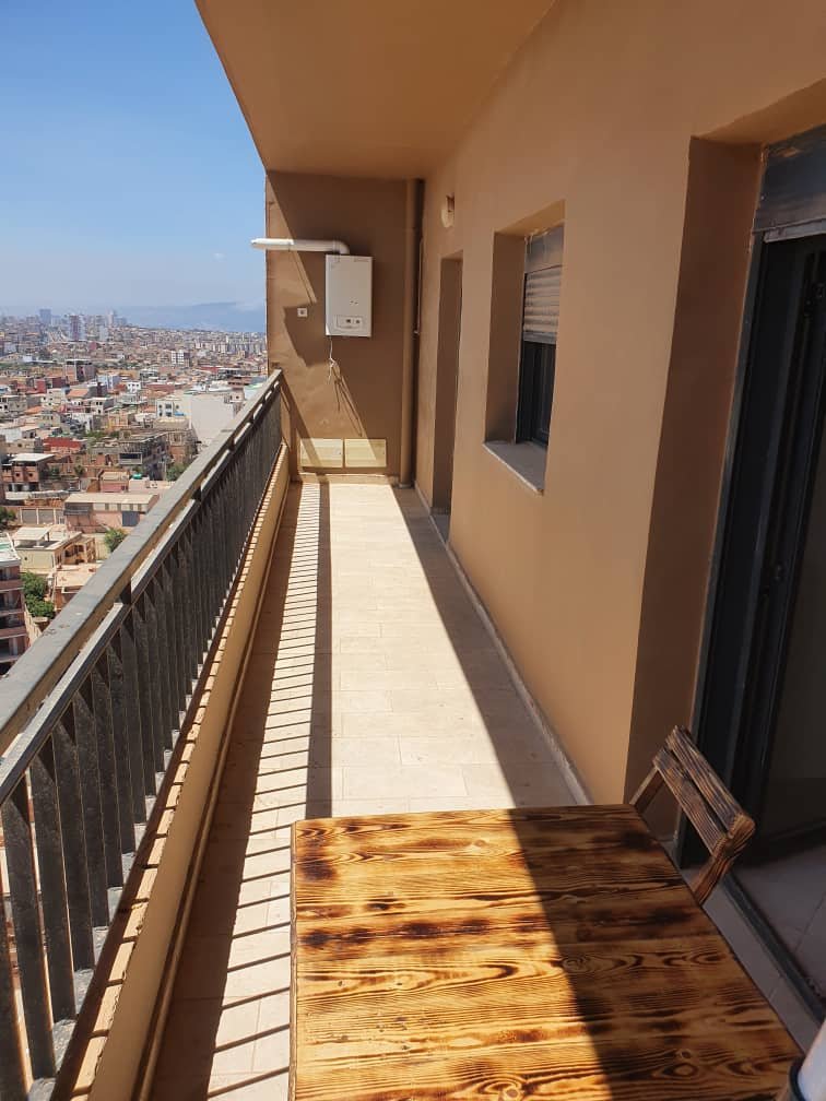Appartement T3 à vendre à Belgaid, Oran avec vue panoramique
