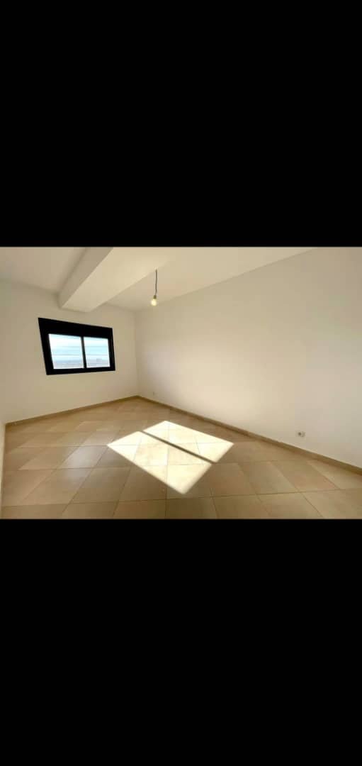 Appartement T3 à vendre à Belgaid, Oran avec vue panoramique