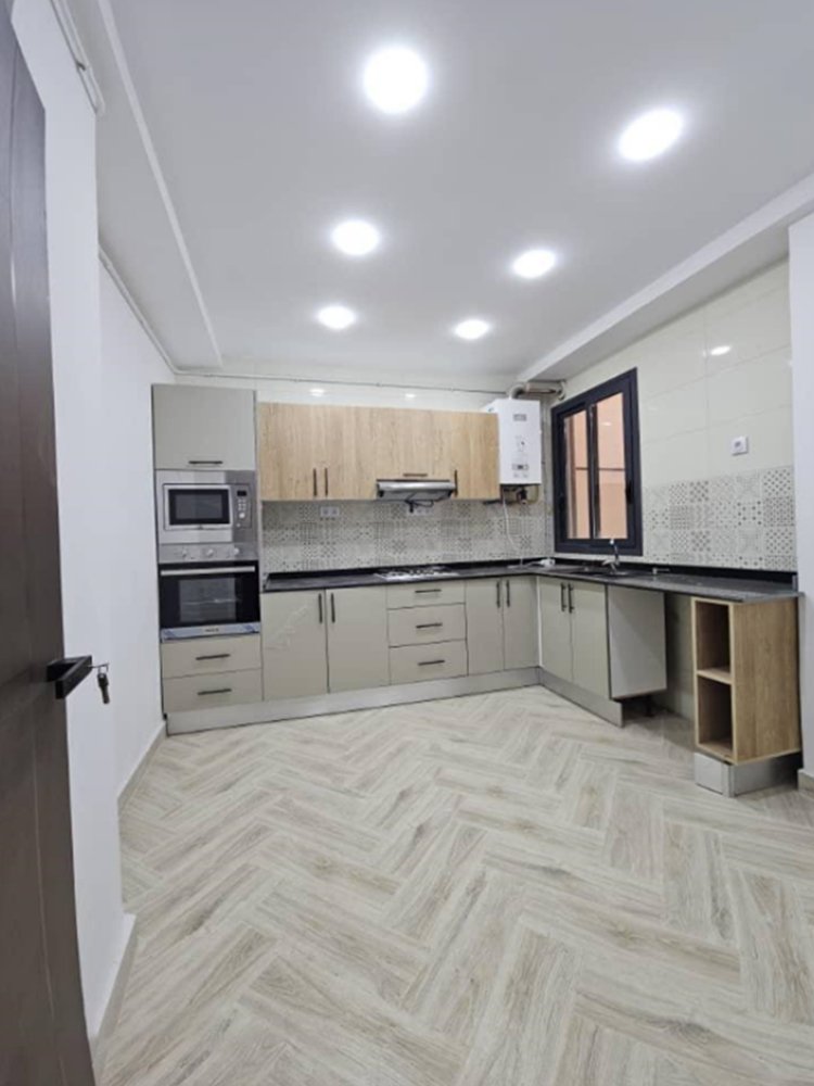 Appartement F4 à vendre - Belgaïd - Oran