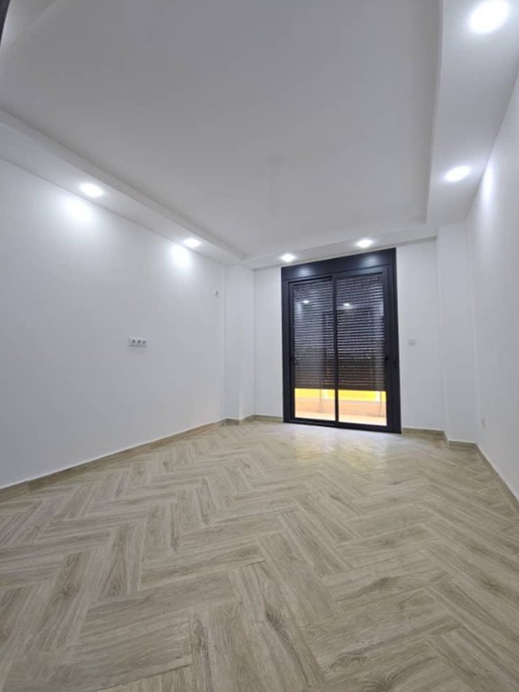 Appartement F4 à vendre - Belgaïd - Oran