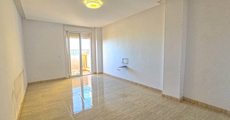 Appartement F3 à vendre - Akid Lotfi - Oran avec vue sur mer