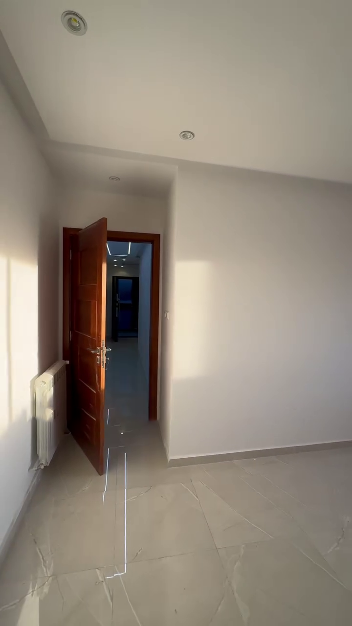 Appartement F4 à vendre - Belgaïd- Oran