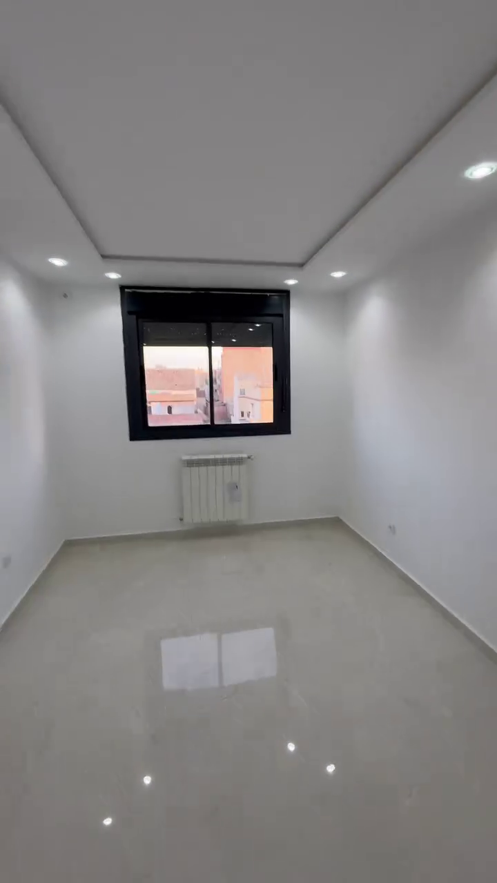 Appartement F4 à vendre - Belgaïd- Oran