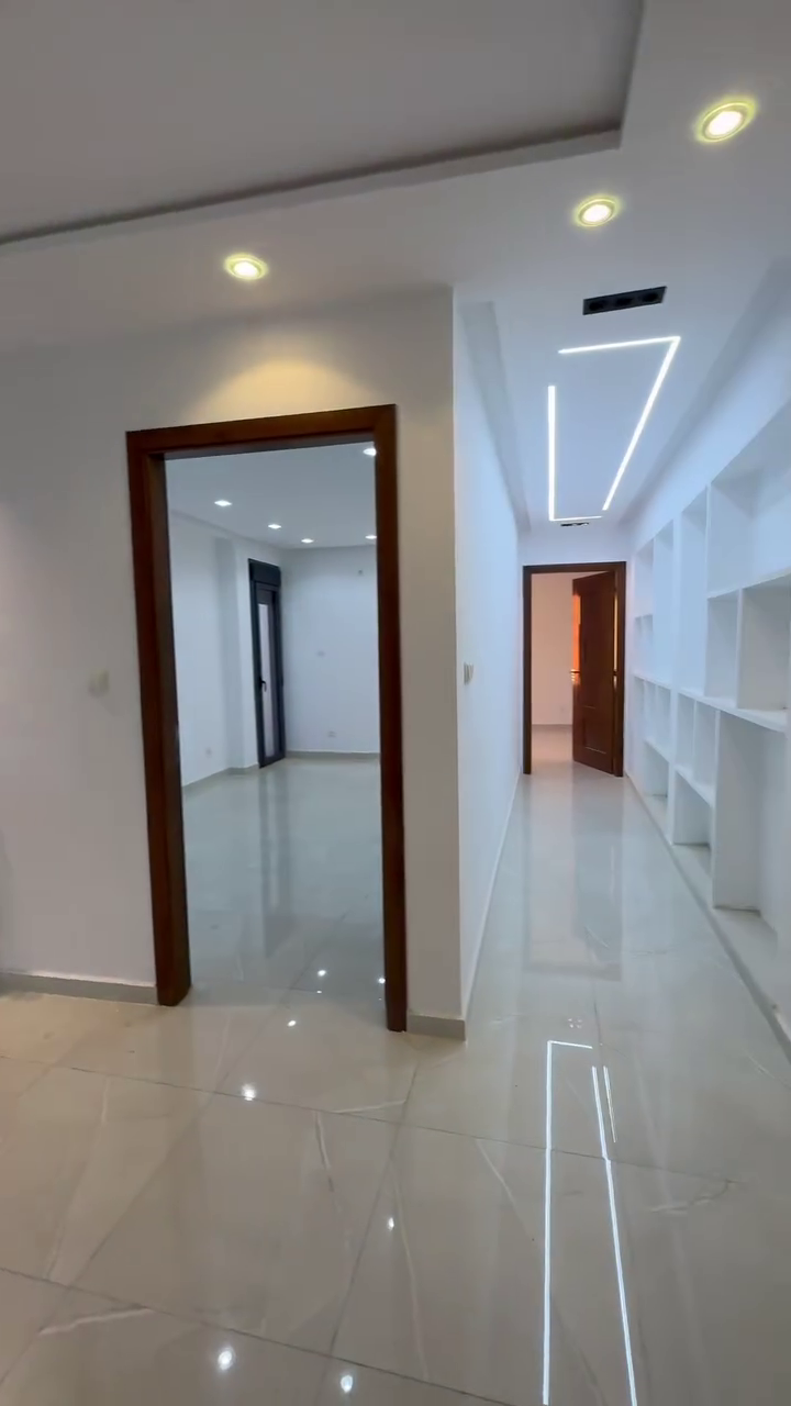 Appartement F4 à vendre - Belgaïd- Oran