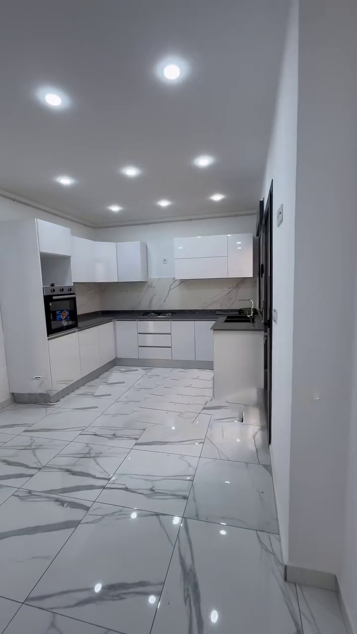 Appartement F4 à vendre -Golf-Oran