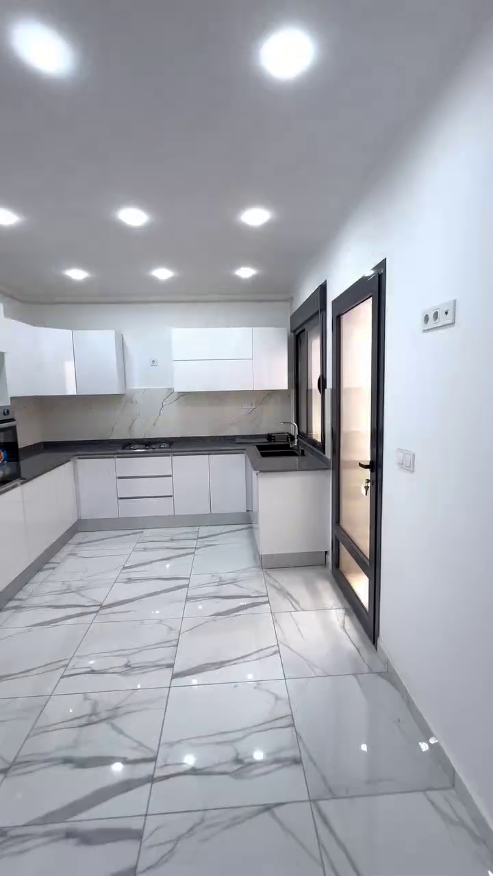 Appartement F4 à vendre -Golf-Oran
