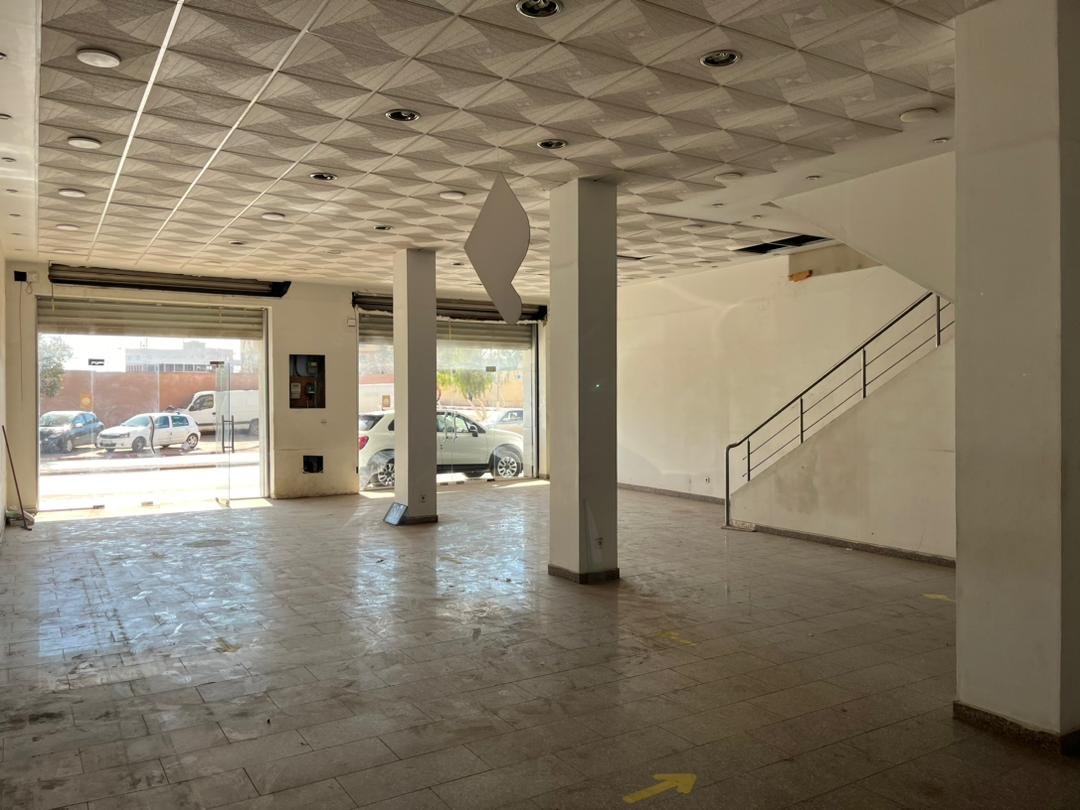 Local commercial à louer - Traversa - Oran
