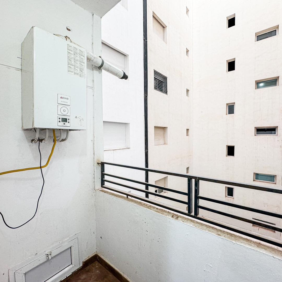 Appartement F3 à vendre - Akid Lotfi - Oran