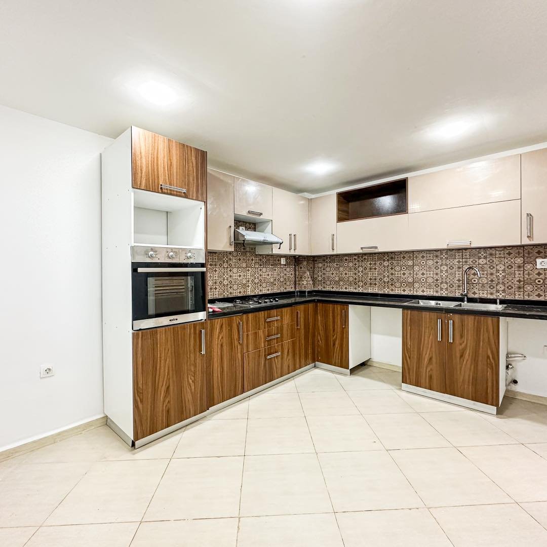 Appartement F3 à vendre - Akid Lotfi - Oran