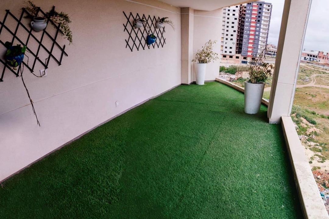 Appartement F4 à vendre - Bir El Djir-Oran avec jardin