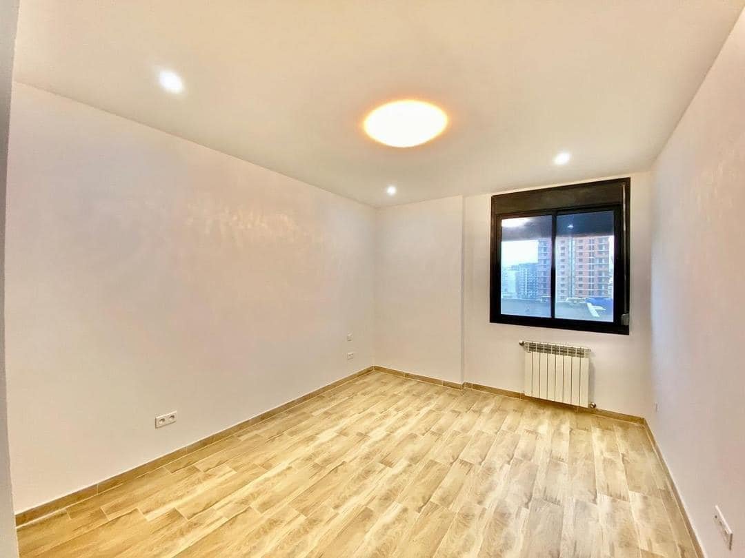 Appartement F4 à vendre - Frange Maritime-Oran avec vue sur mer