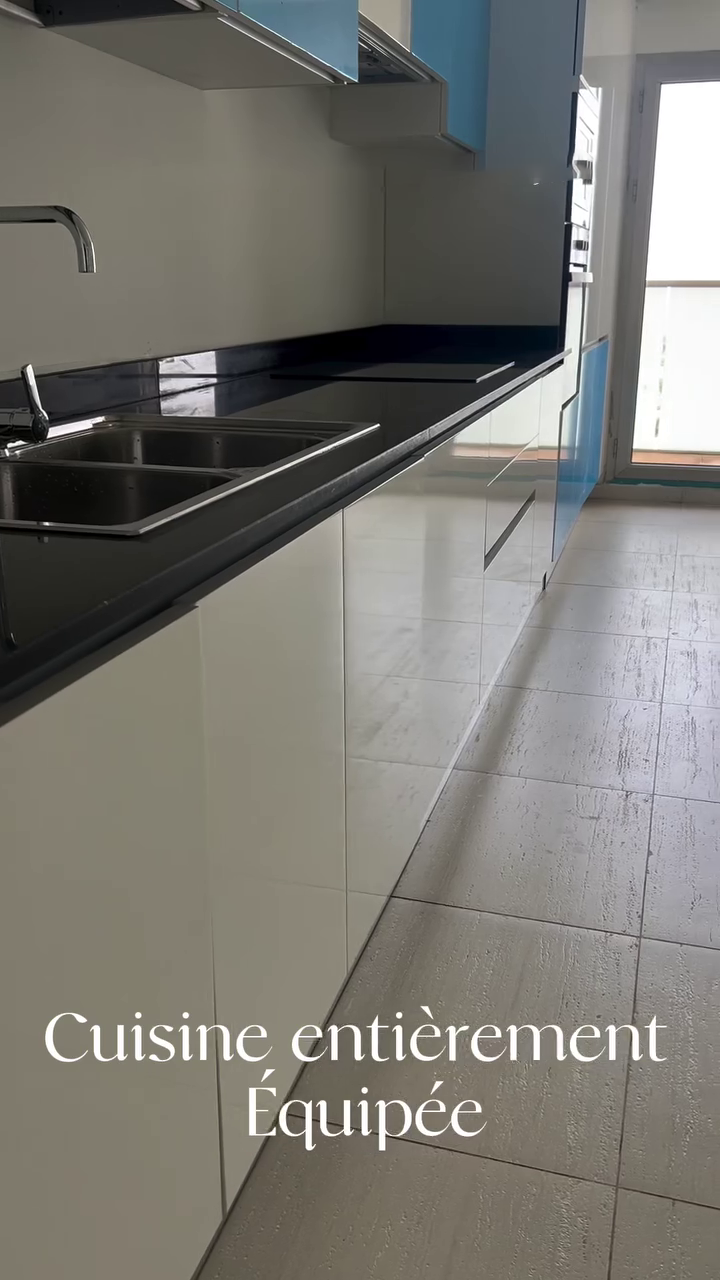 Appartement Duplex à vendre - Centre Ville -Oran avec vue sur mer