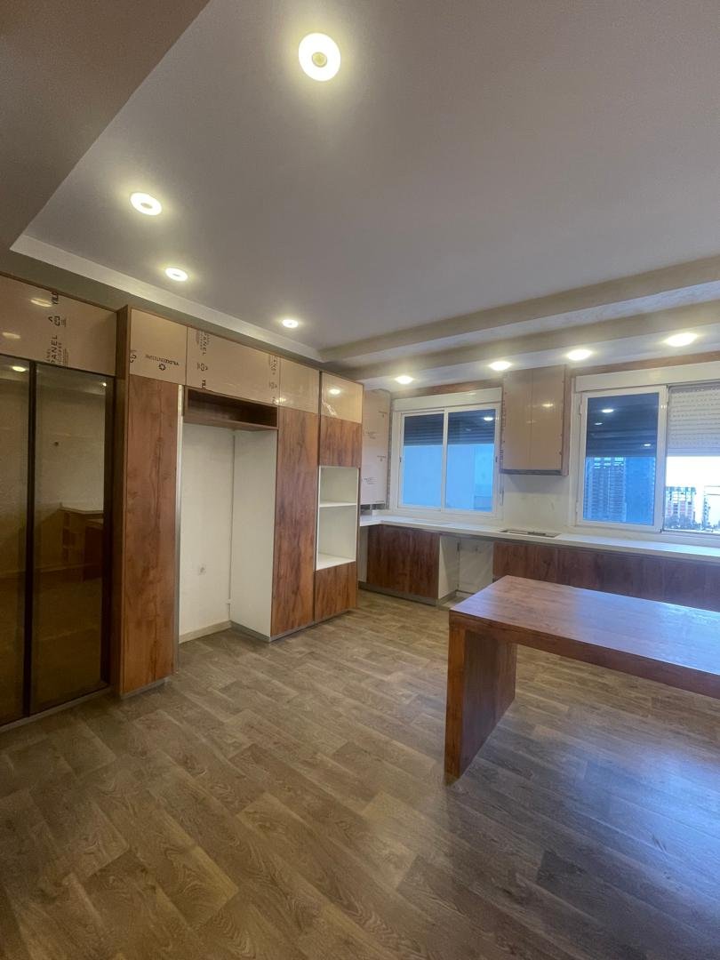 Appartement T3 à vendre - Fernand Ville - Oran avec vue sur mer