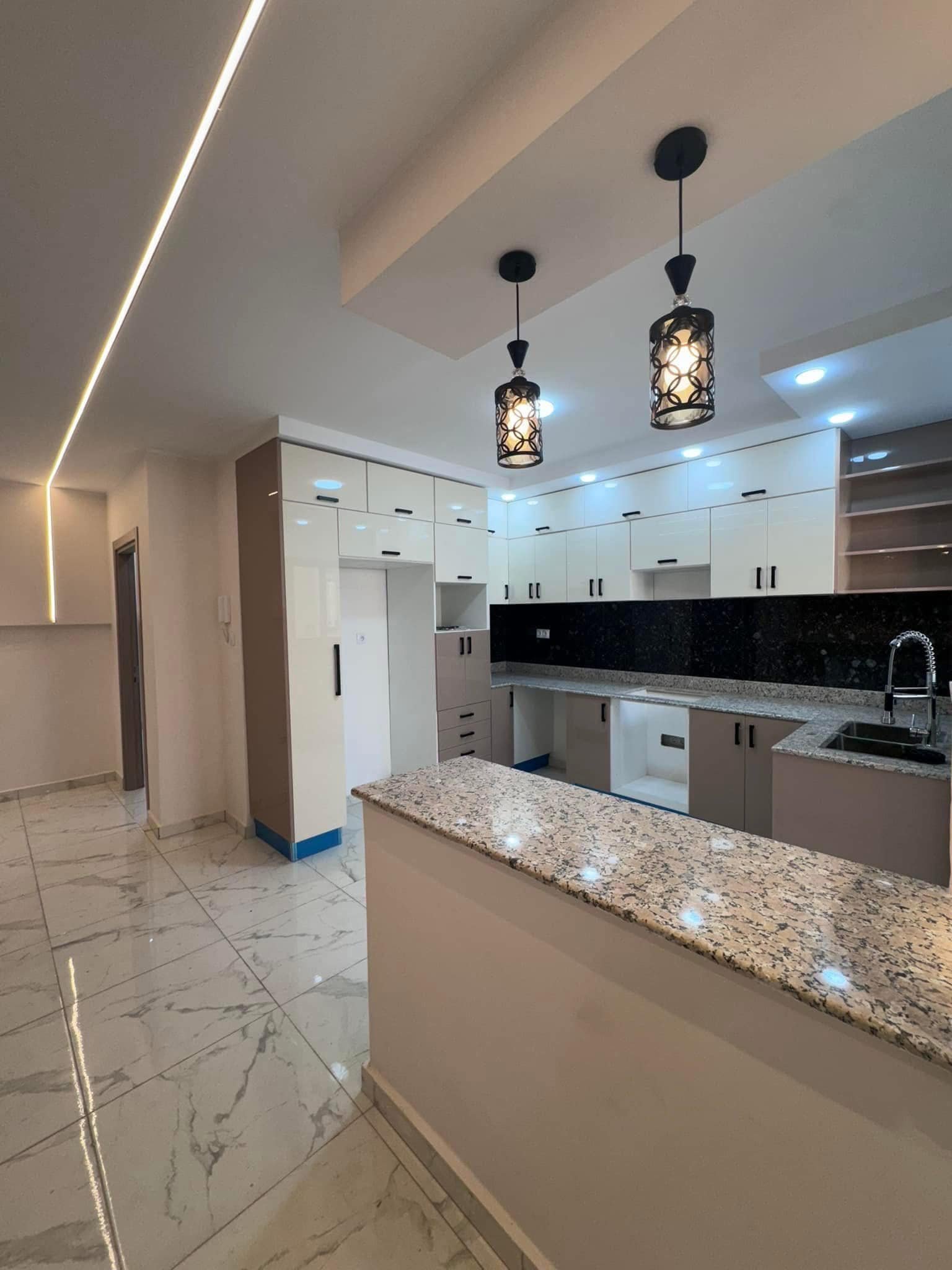 Appartement F4 à vendre - Fernand Ville - Oran avec terrasse
