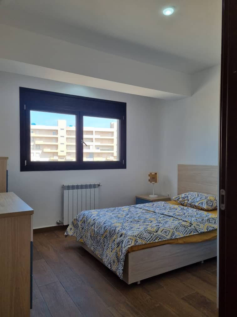 Appartement F4 à vendre - Frange Maritime- Oran avec vue sur mer