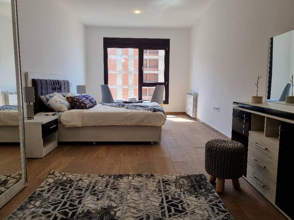 Appartement F4 à vendre - Frange Maritime- Oran avec vue sur mer