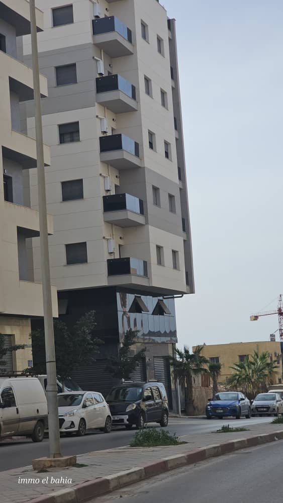 Local commercial à louer à Belgaid , Oran