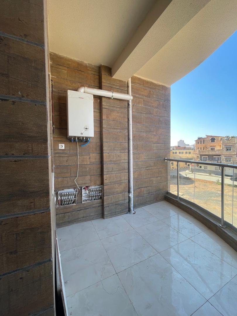 Appartement F4 à vendre - Millinium-Oran avec vue panoramique