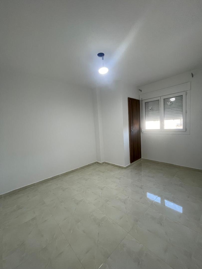 Appartement F4 à vendre - Millinium-Oran avec vue panoramique