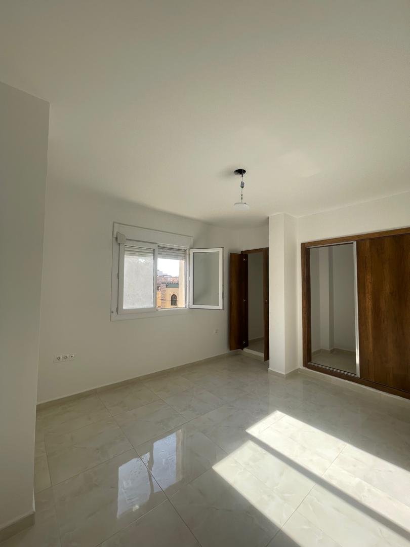 Appartement F3 à vendre - Millinium- Oran avec vue panoramique