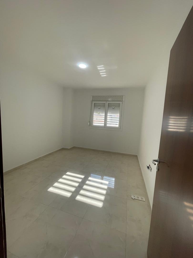 Appartement F3 à vendre - Millinium- Oran avec vue panoramique