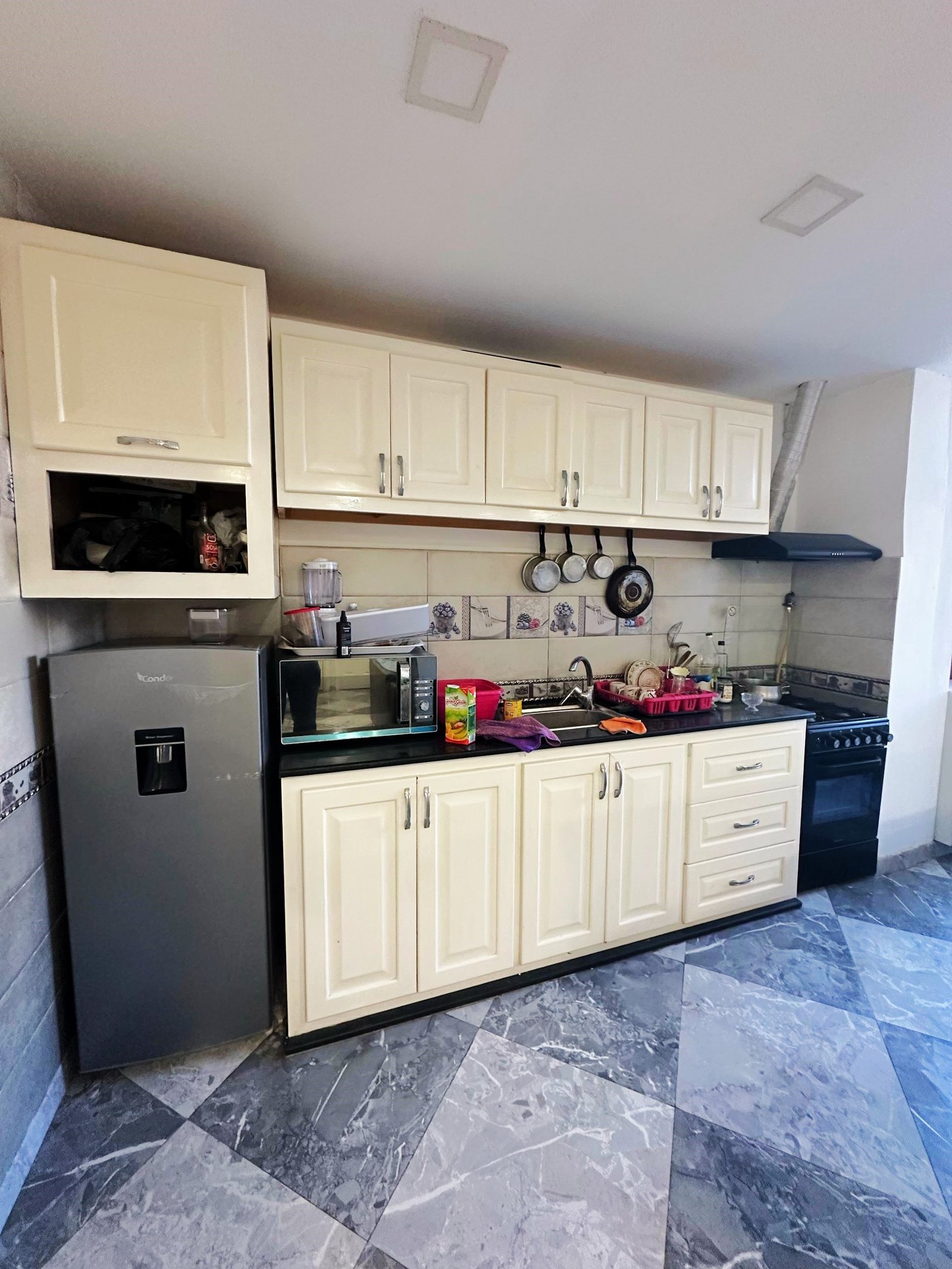 Appartement F3 à vendre - Akid Lotfi - Oran