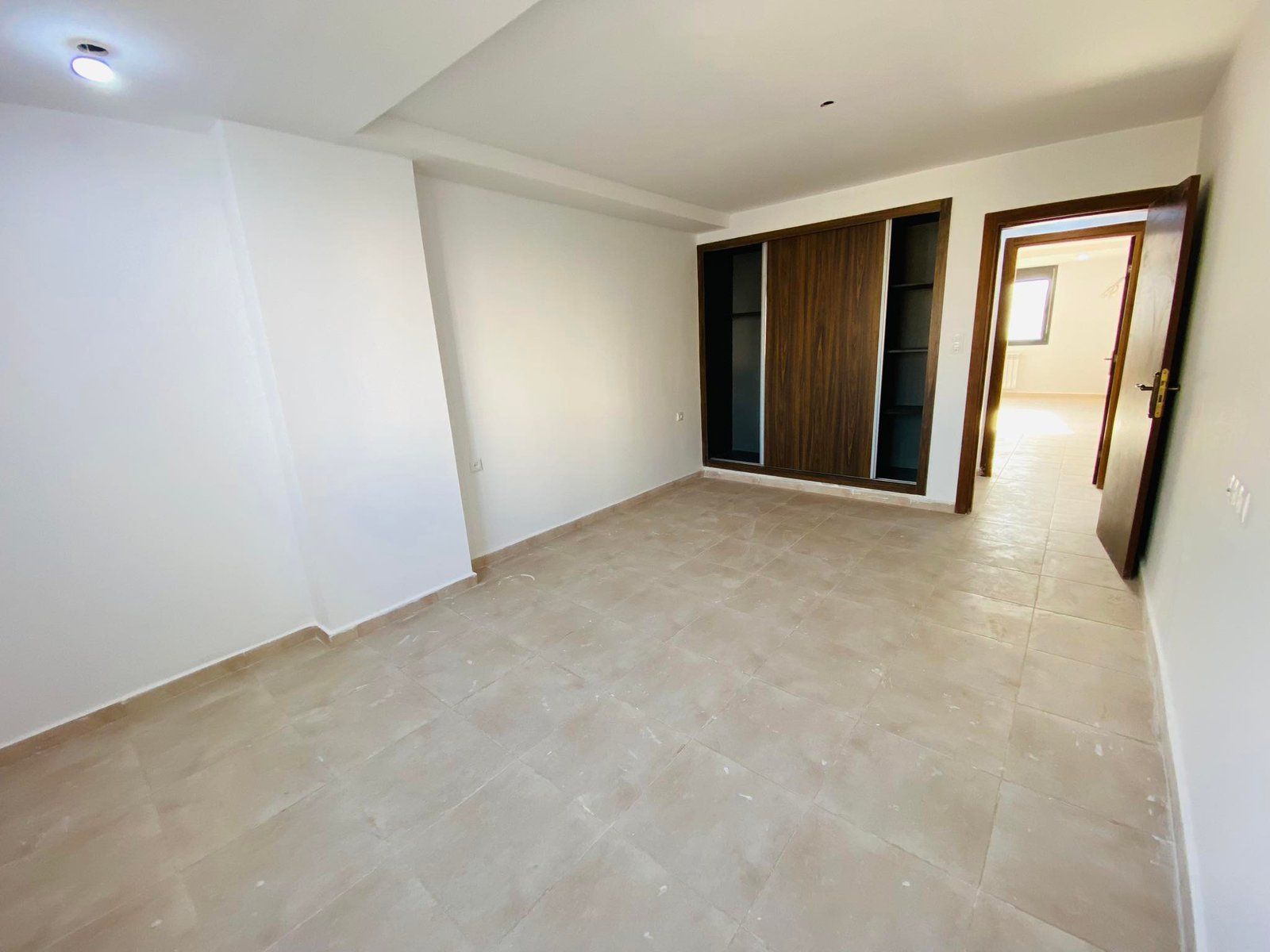 Appartement F3 à vendre - Point Du Jour - Oran avec vue panoramique