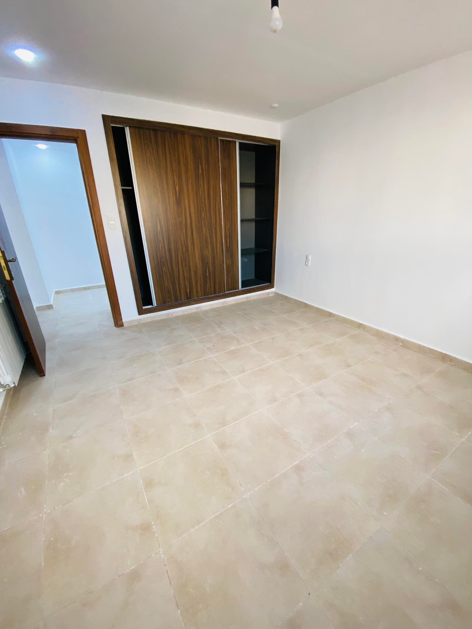 Appartement F4 à vendre - Point Du Jour - Oran avec vue panoramique