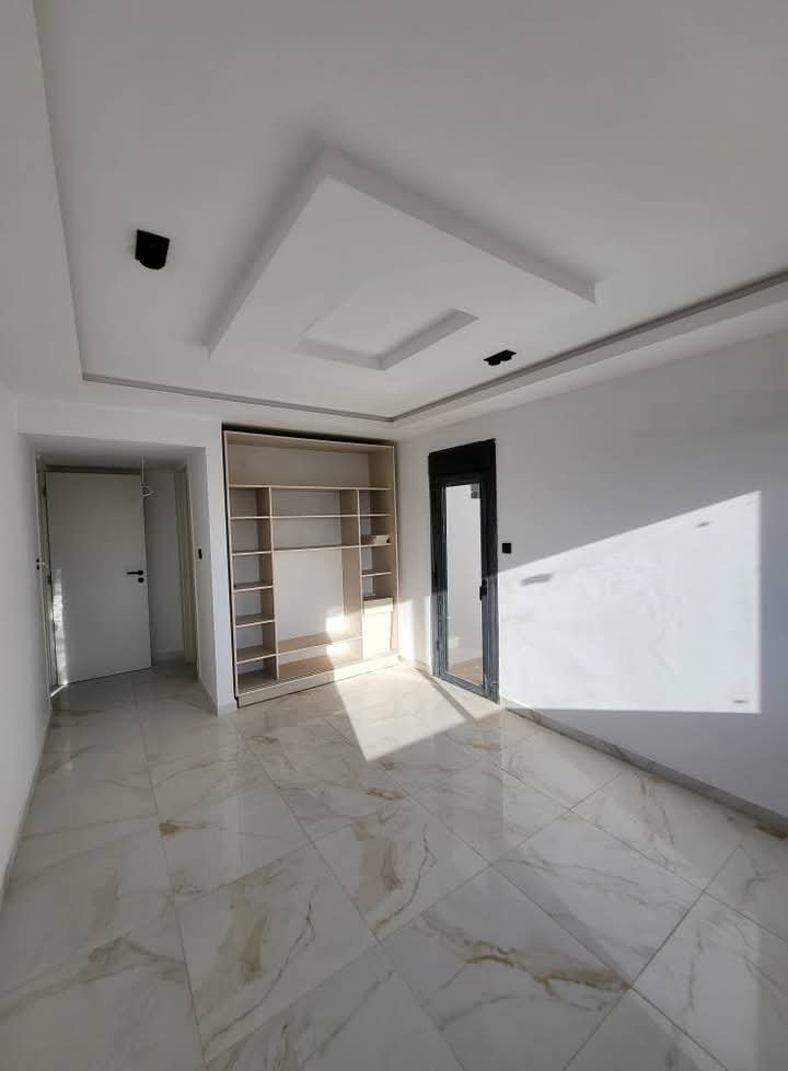 Appartement T6 à vendre - Gambetta- Oran avec terrasse