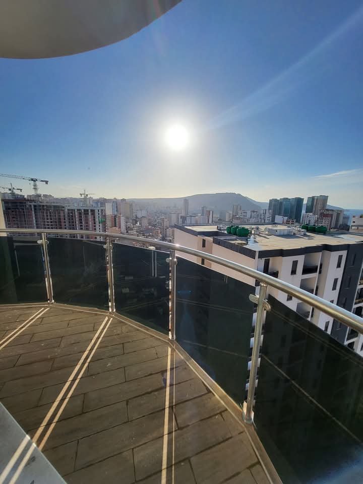 Appartement T6 à vendre - Gambetta- Oran avec terrasse