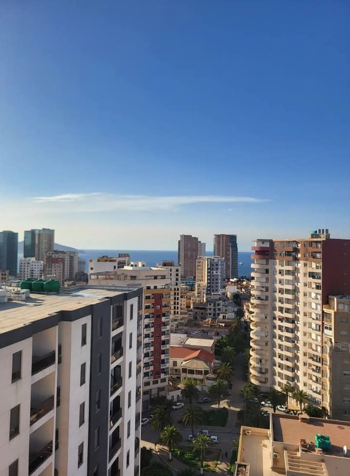 Appartement T4 à vendre - Gambetta- Oran avec terrasse