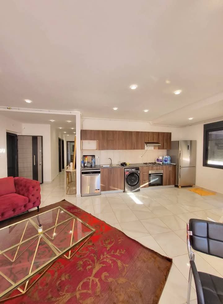 Appartement T4 à vendre - Gambetta- Oran avec terrasse