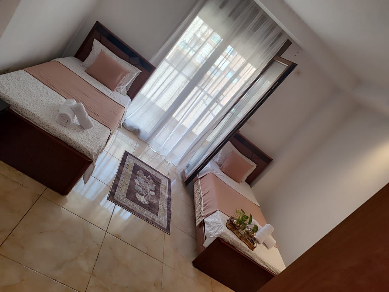 Appartement F5 à vendre à Cheraga , Alger avec suite parentale