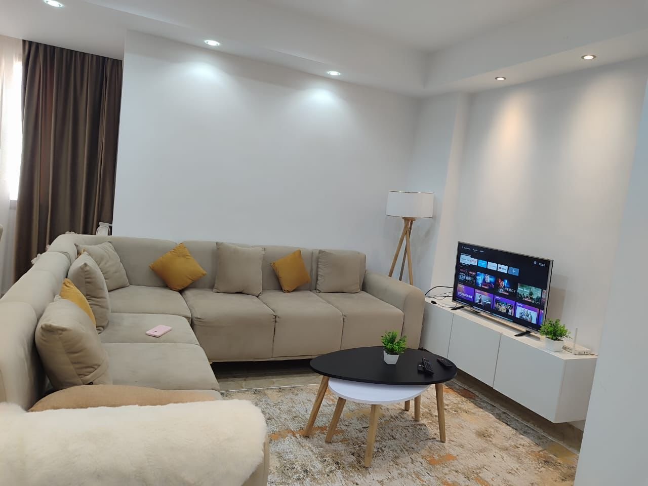 Appartement F5 à vendre à Cheraga , Alger avec suite parentale