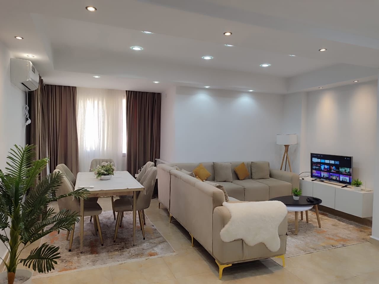 Appartement F5 à vendre à Cheraga , Alger avec suite parentale