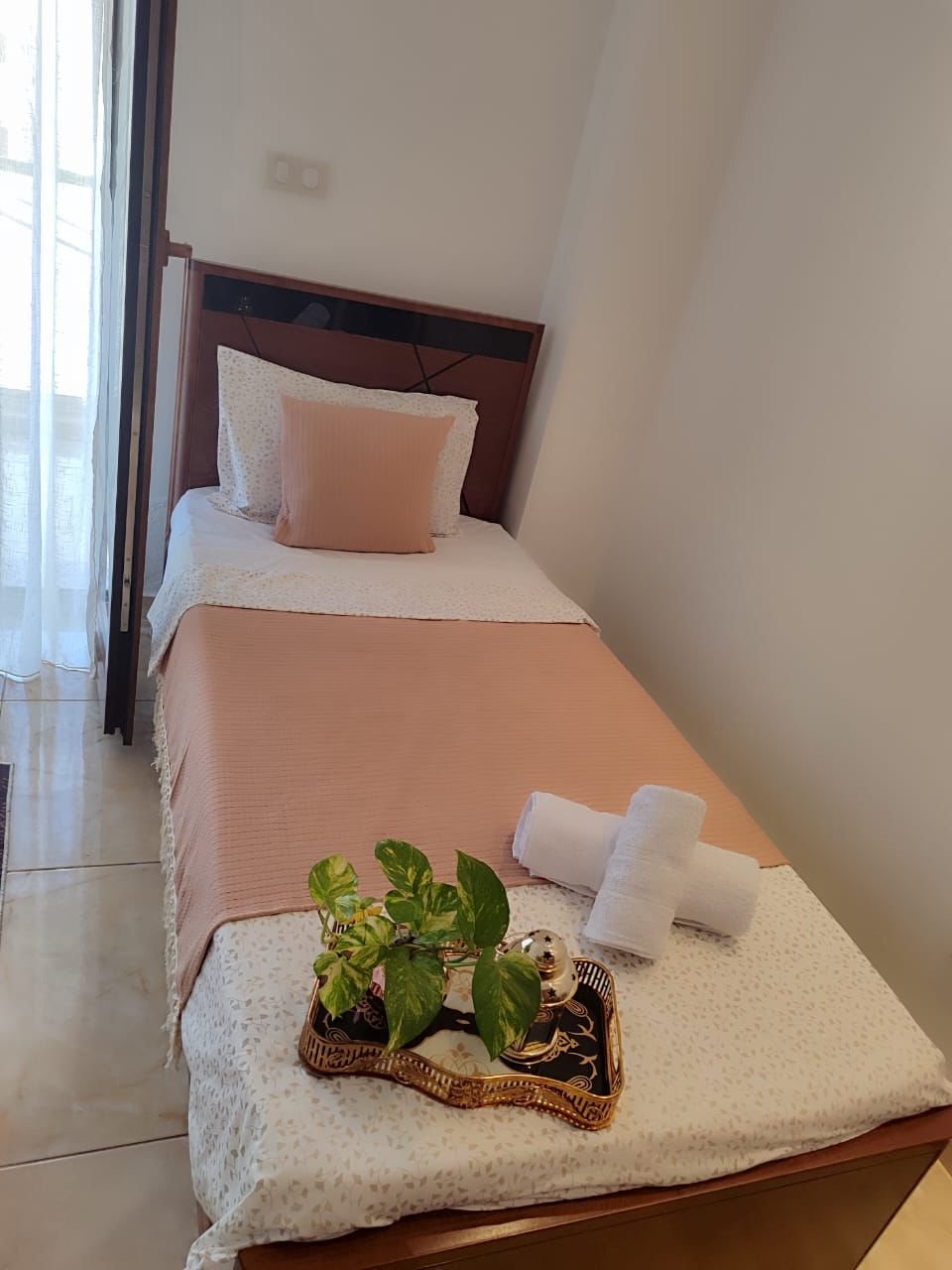 Appartement F5 à vendre à Cheraga , Alger avec suite parentale