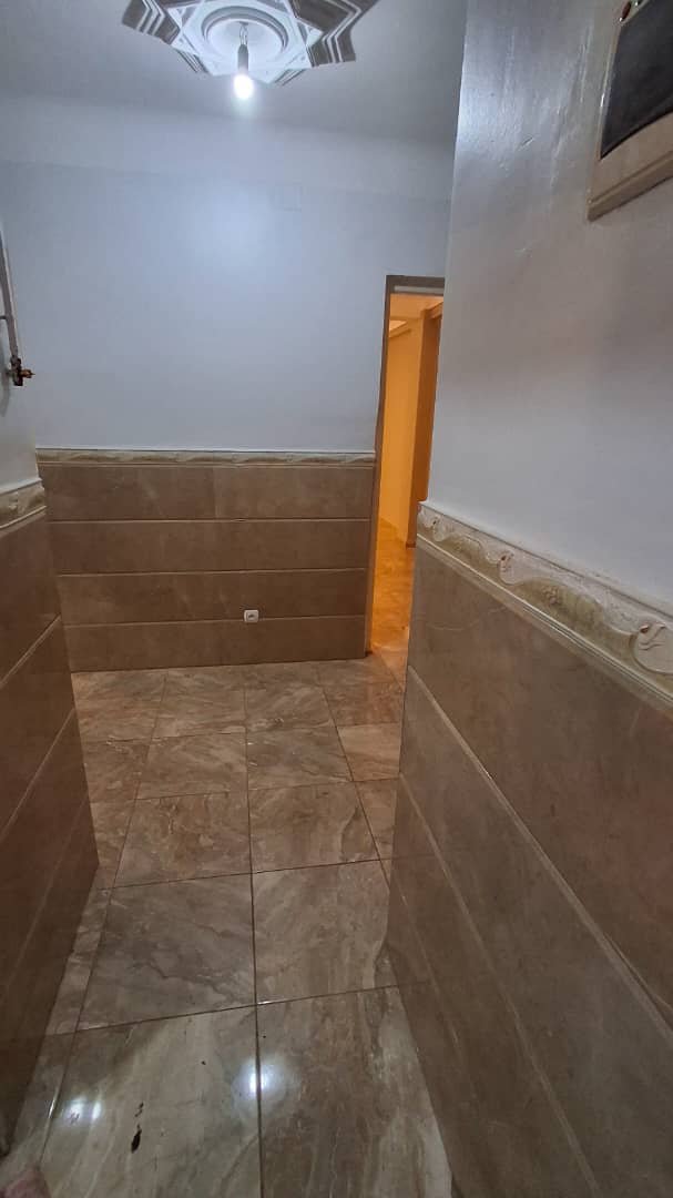 Appartement F3 à vendre - Boulverd Des Lions- Oran