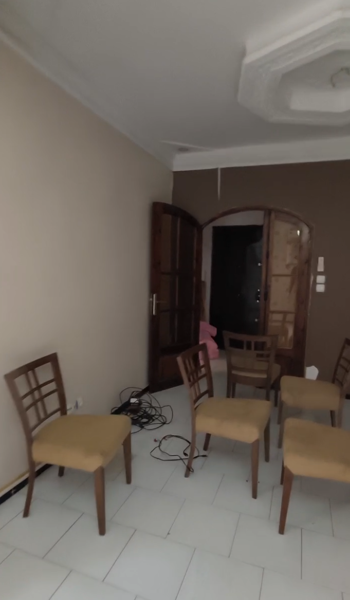 Appartement F4 à vendre - Akid Lotfi- Oran