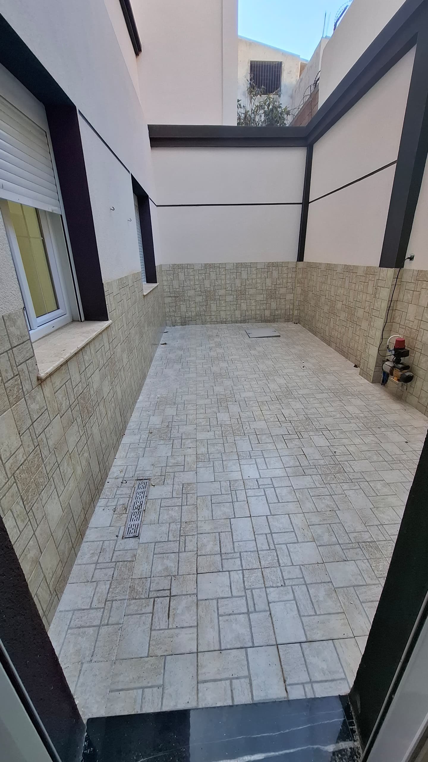Villa à vendre - Canastel - Oran avec terrasse