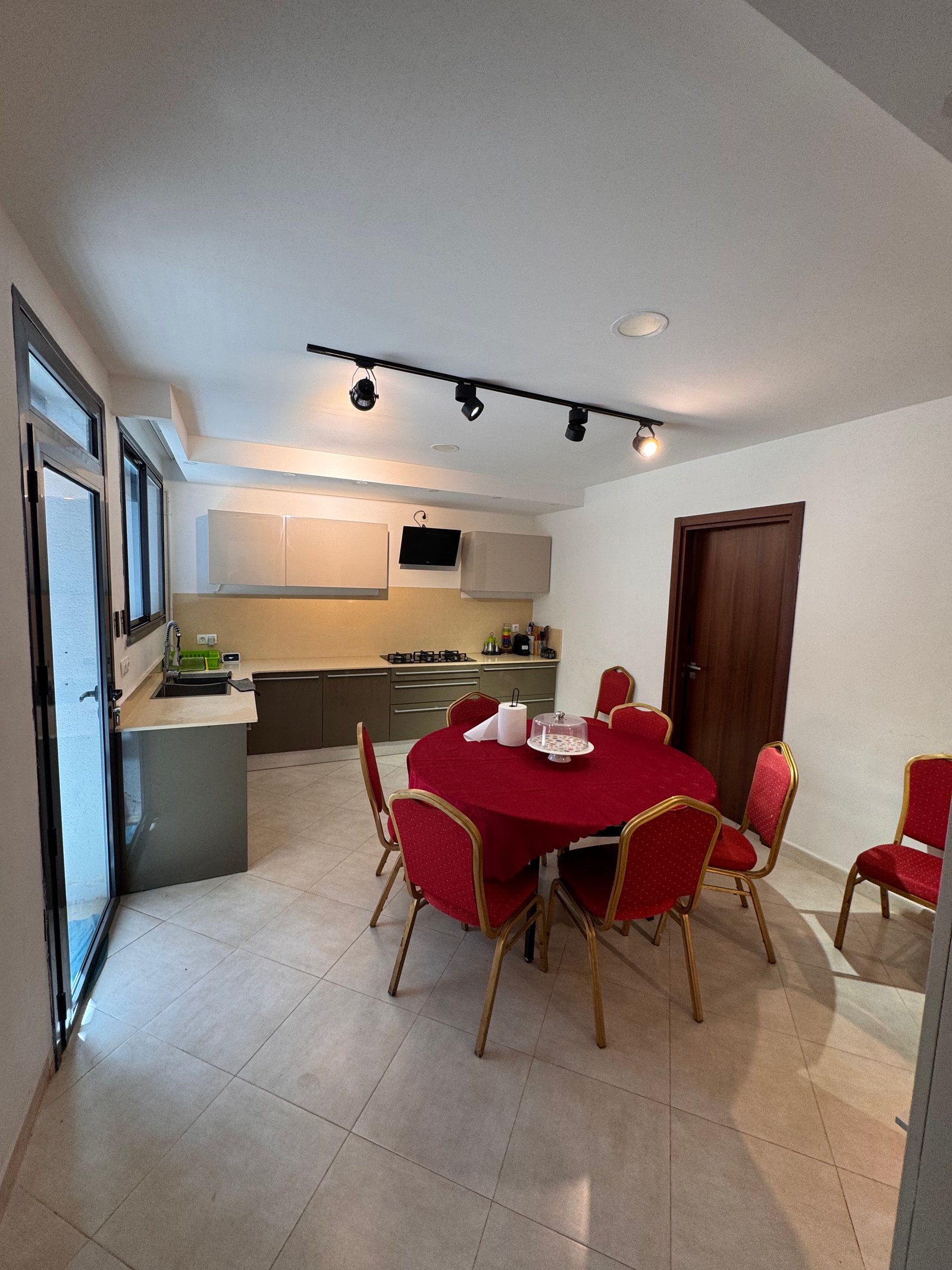 Villa à vendre à Belgaïd, Oran avec jardin