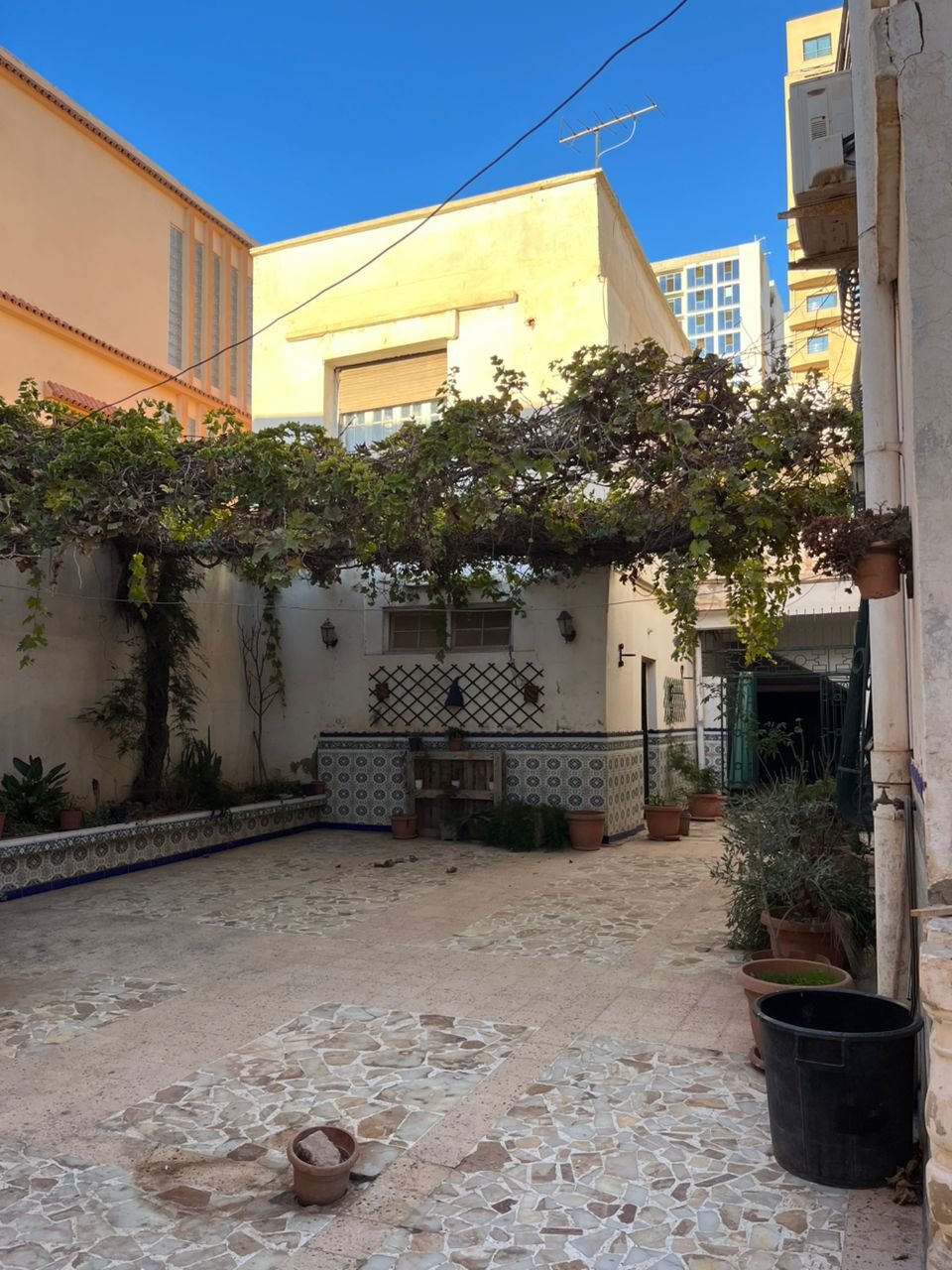 Villa à vendre à Les Falaises, Oran avec vue sur mer