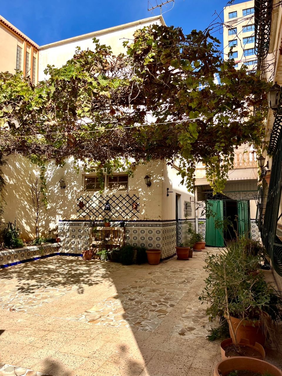 Villa à vendre à Les Falaises, Oran avec vue sur mer
