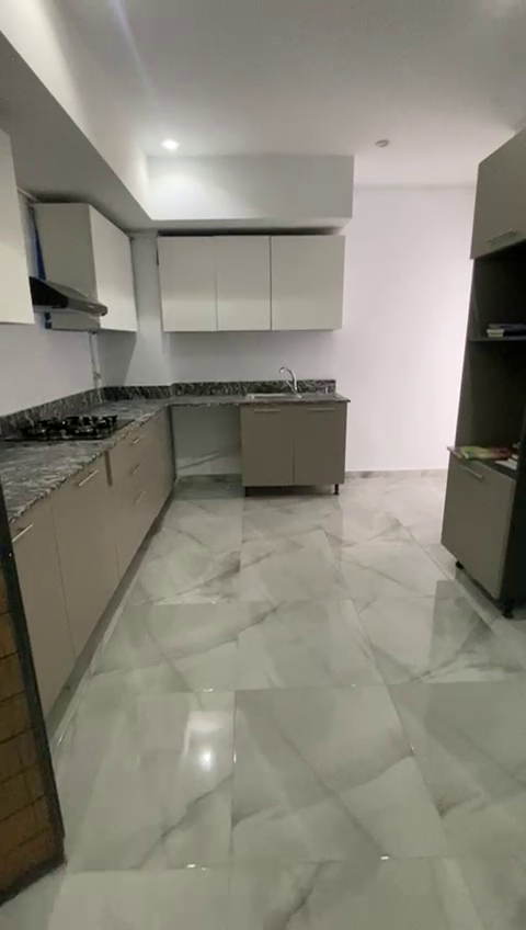 Appartement F4 à vendre à millenium, Oran avec vue panoramique