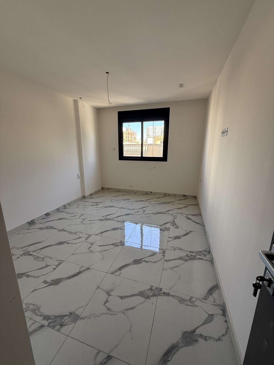 Appartement F4 à vendre à Gambetta, Oran avec terrasse