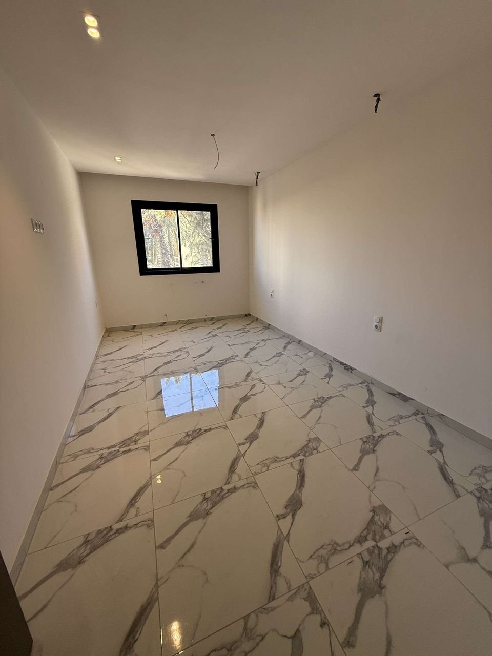 Appartement F4 à vendre à Gambetta, Oran avec terrasse