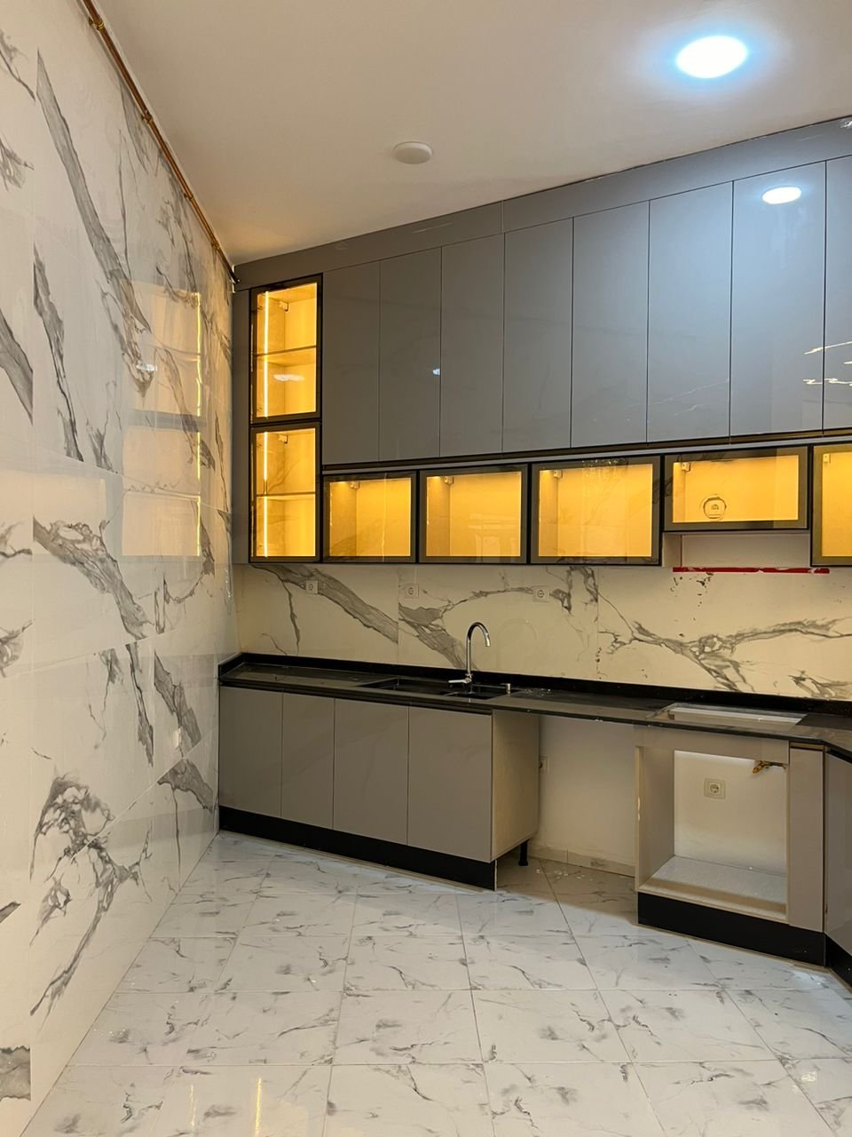 Appartement T4 à vendre à Canastel, Oran