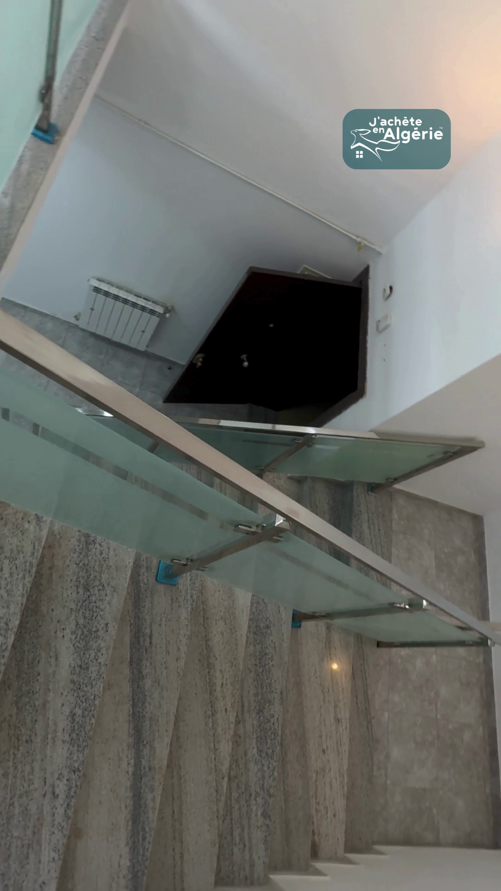 Appartement Duplex à vendre à Canastel, Oran Sans vis-à-vis