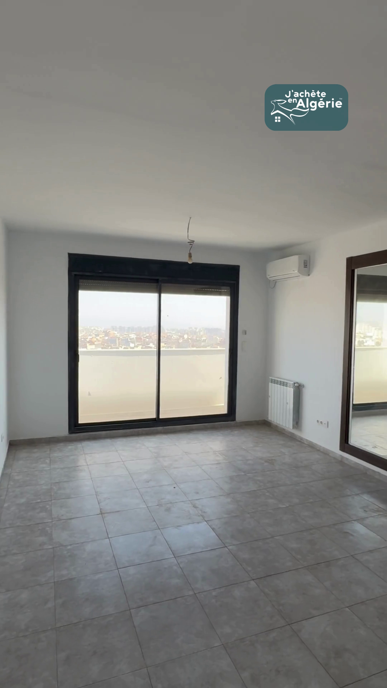 Appartement Duplex à vendre à Canastel, Oran Sans vis-à-vis